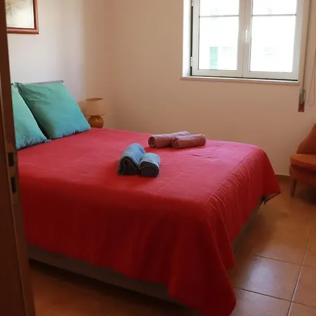 Fantastic With Pool Access Lejlighed Pataias