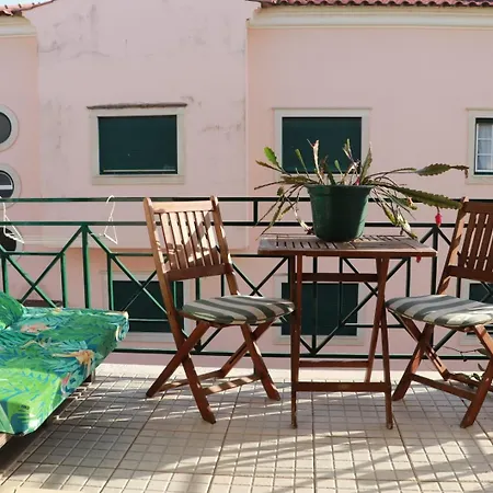 Fantastic With Pool Access Lejlighed Pataias