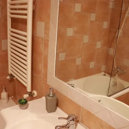 Fantastic With Pool Access Lejlighed