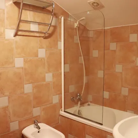 Fantastic With Pool Access 公寓