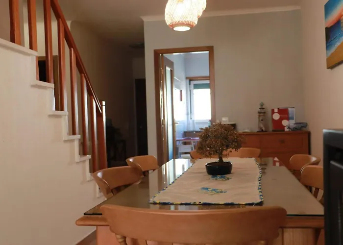 Fantastic With Pool Access *