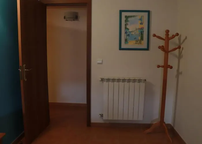 Fantastic With Pool Access *